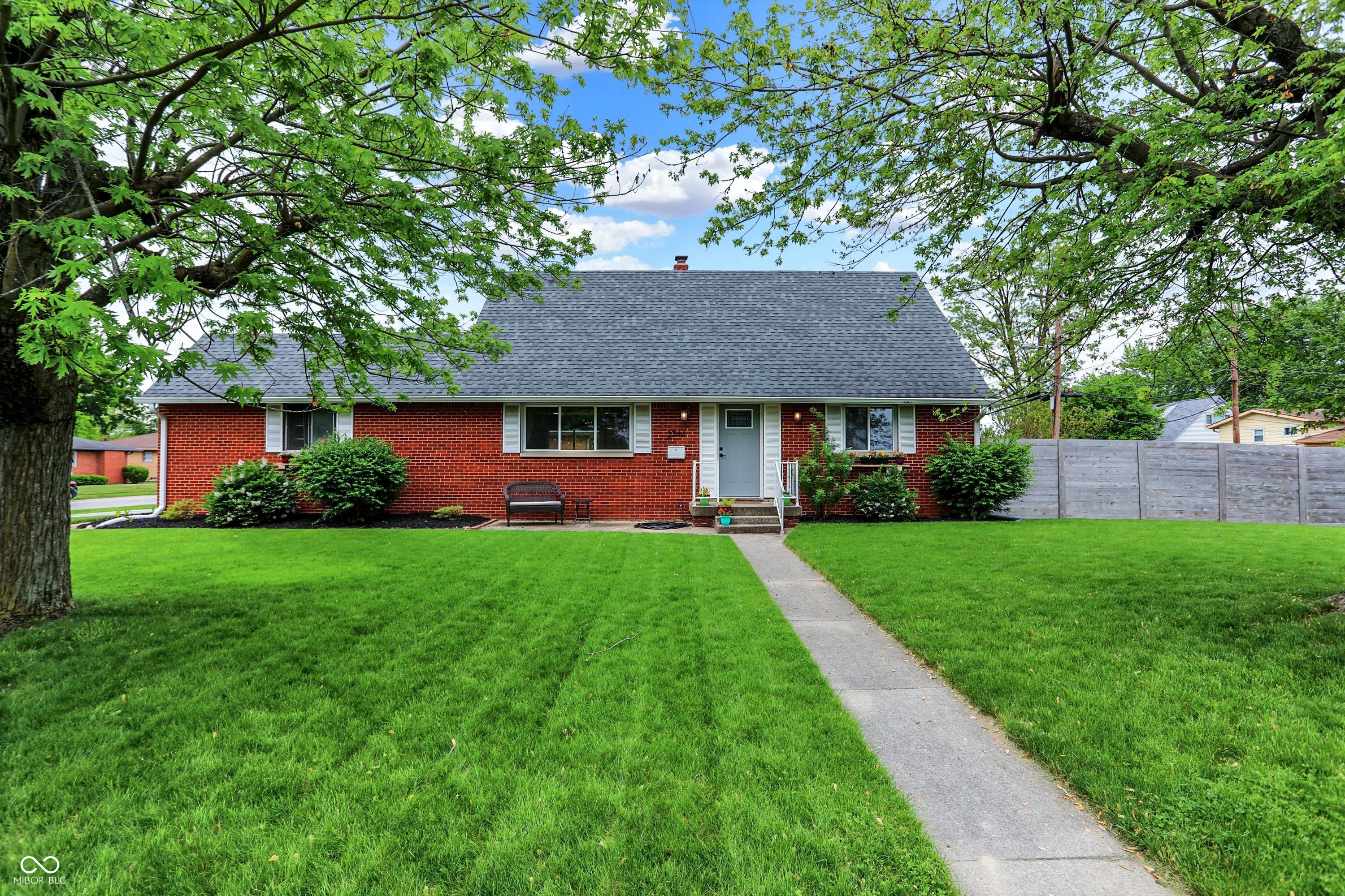 2744 Parkwood Drive Indianapolis IN 46224