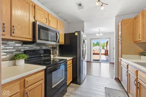 626 Deer Trail Drive Indianapolis IN 46217