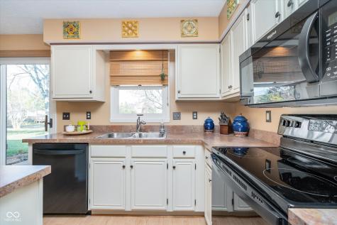 7504 Lippincott Way Indianapolis IN 46268