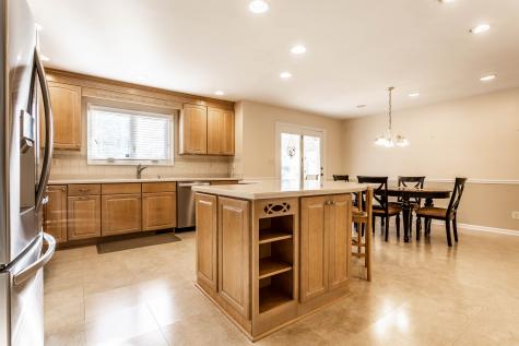 945 Round Table Court Indianapolis IN 46260