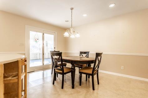 945 Round Table Court Indianapolis IN 46260