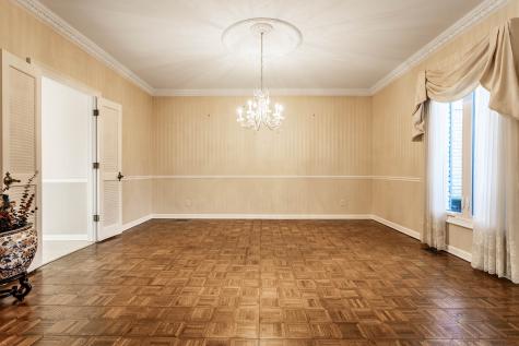 945 Round Table Court Indianapolis IN 46260