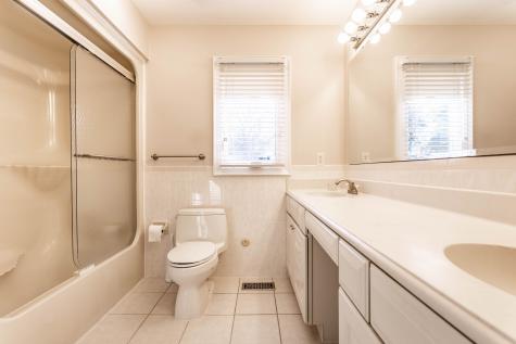 945 Round Table Court Indianapolis IN 46260