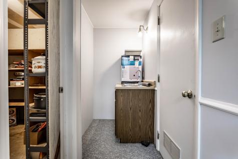 945 Round Table Court Indianapolis IN 46260