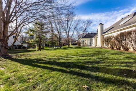 945 Round Table Court Indianapolis IN 46260