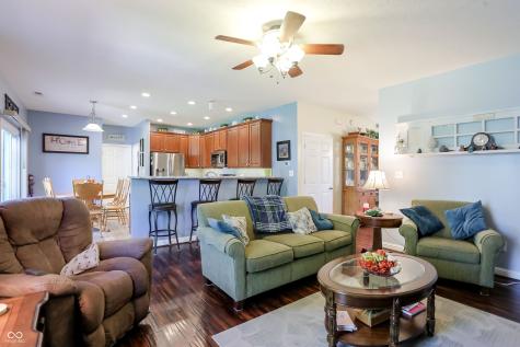 8112 Grassy Meadow Circle Indianapolis IN 46259