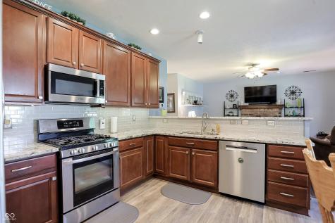8112 Grassy Meadow Circle Indianapolis IN 46259