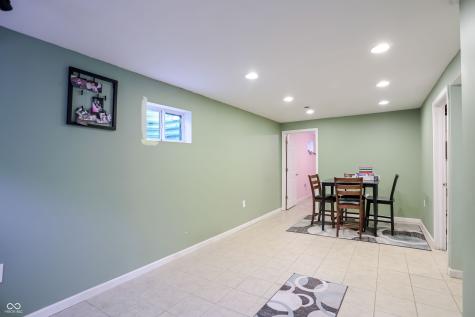 8112 Grassy Meadow Circle Indianapolis IN 46259