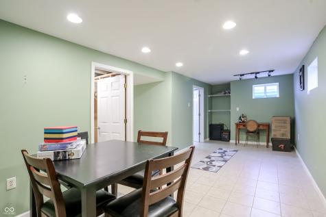 8112 Grassy Meadow Circle Indianapolis IN 46259