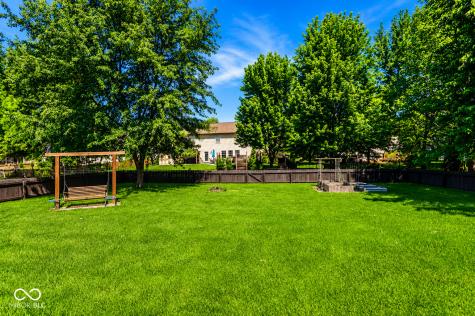 8112 Grassy Meadow Circle Indianapolis IN 46259