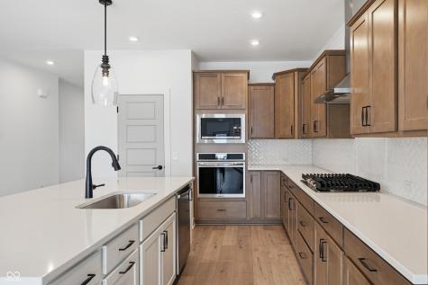 12045 Gray Ghost Way Fishers IN 46040