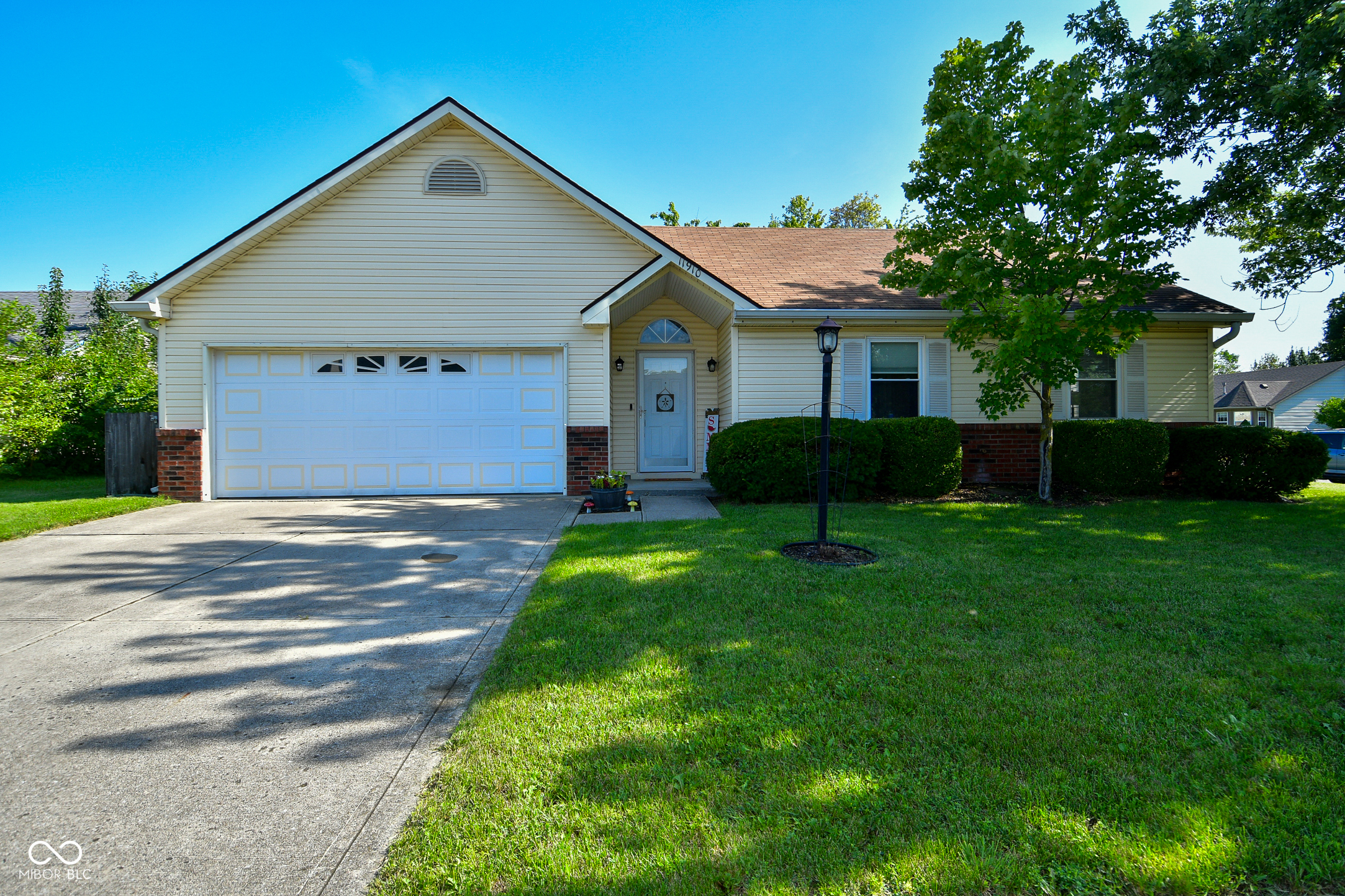11910 Holz Drive Indianapolis IN 46229