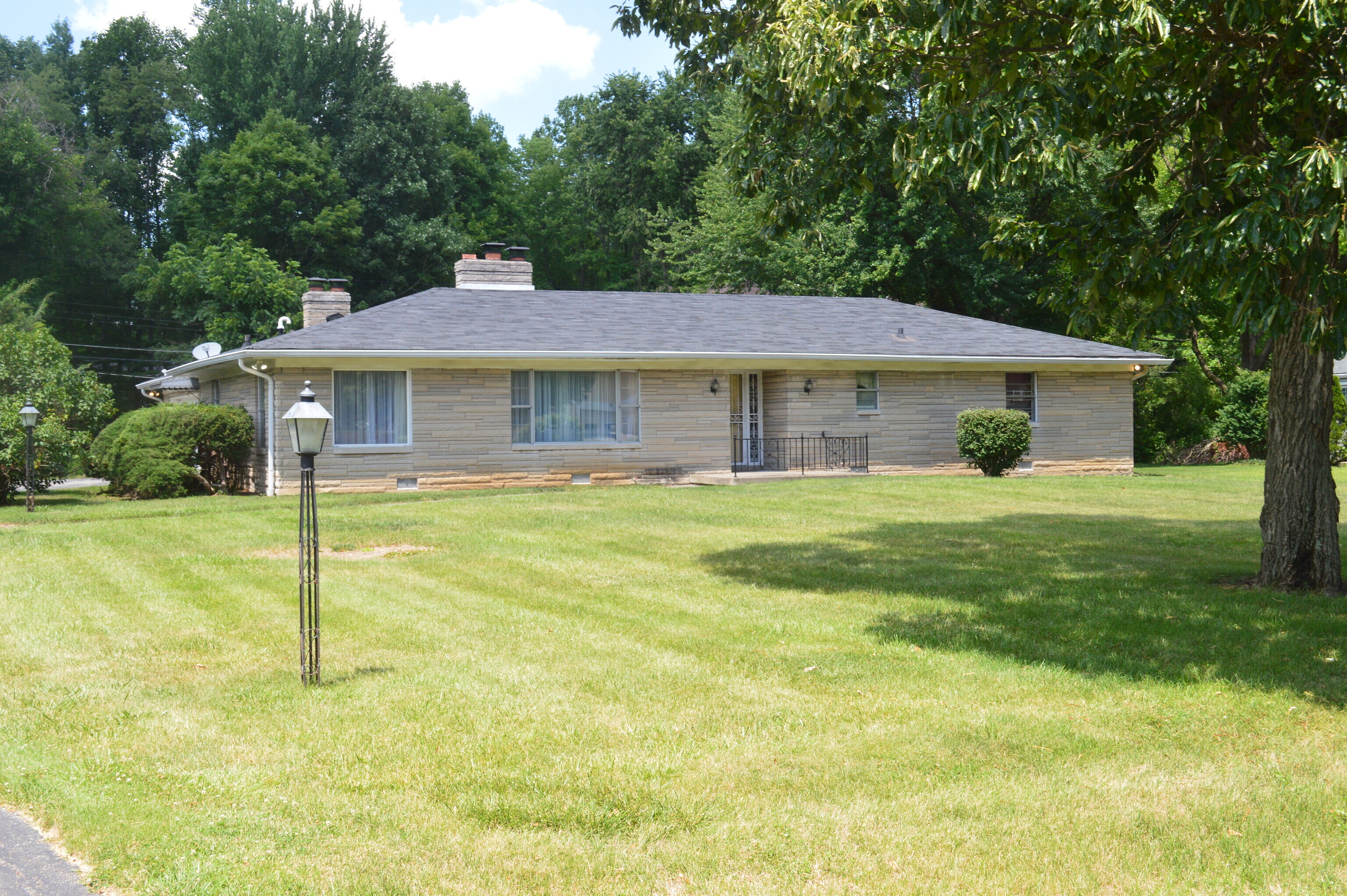 416 Edgemere Drive Indianapolis IN 46260