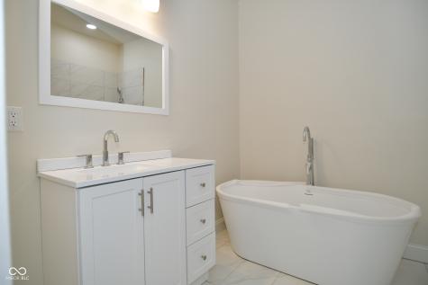 547 Udell Street Indianapolis IN 46208