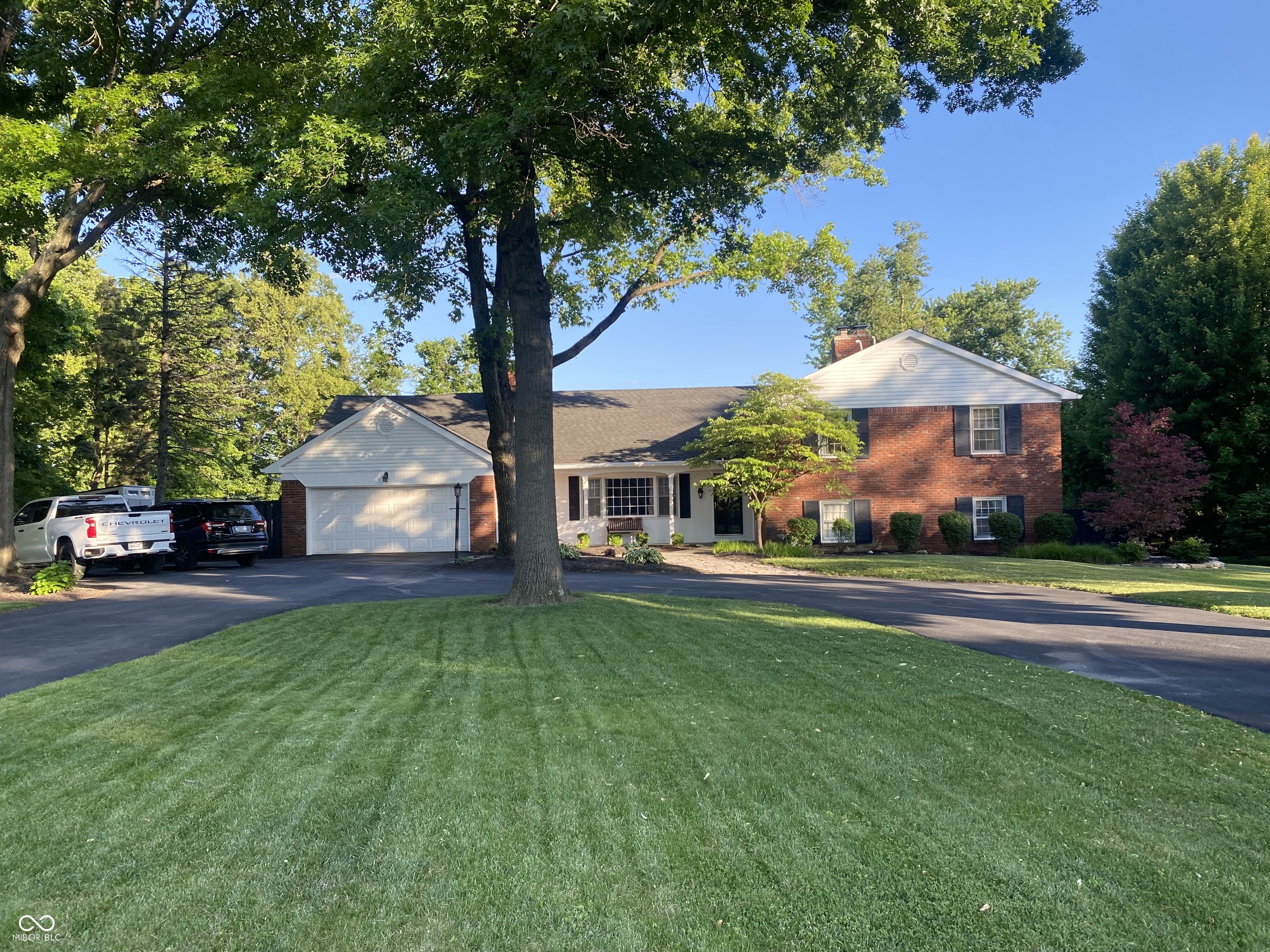 6147 E 65th Place Indianapolis IN 46220