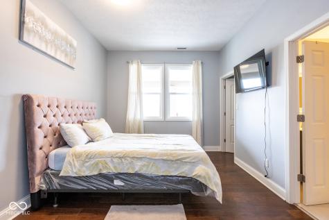 1231 S Meridian Street Indianapolis IN 46225