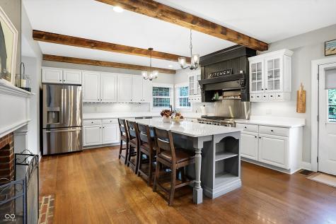 9311 Deer Ridge Drive Zionsville IN 46077