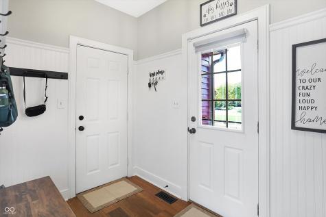 9311 Deer Ridge Drive Zionsville IN 46077