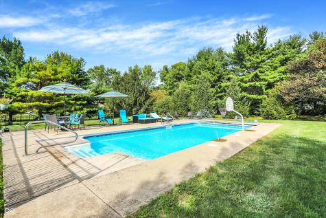 9311 Deer Ridge Drive Zionsville IN 46077