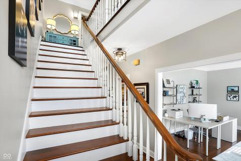 9311 Deer Ridge Drive Zionsville IN 46077