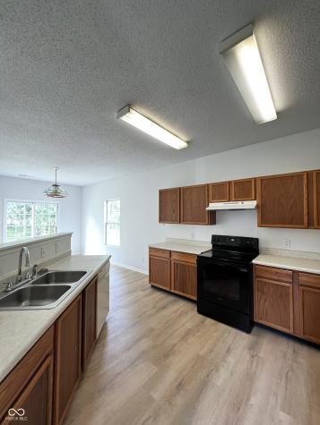 832 Spinney Lane Whiteland IN 46184