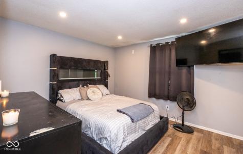 1817 Mutz Drive Indianapolis IN 46229