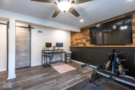 1817 Mutz Drive Indianapolis IN 46229