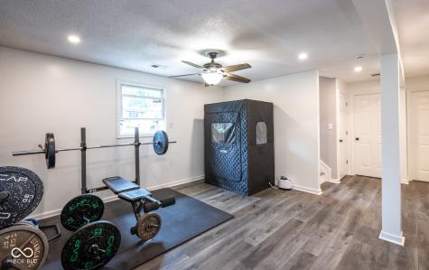 1817 Mutz Drive Indianapolis IN 46229