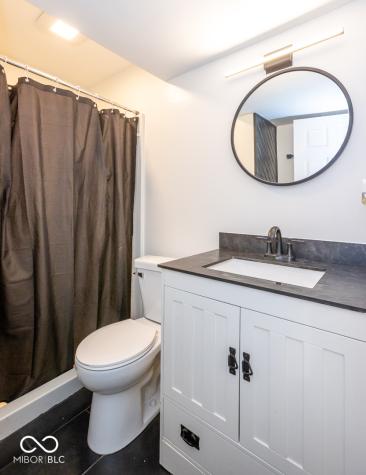 1817 Mutz Drive Indianapolis IN 46229