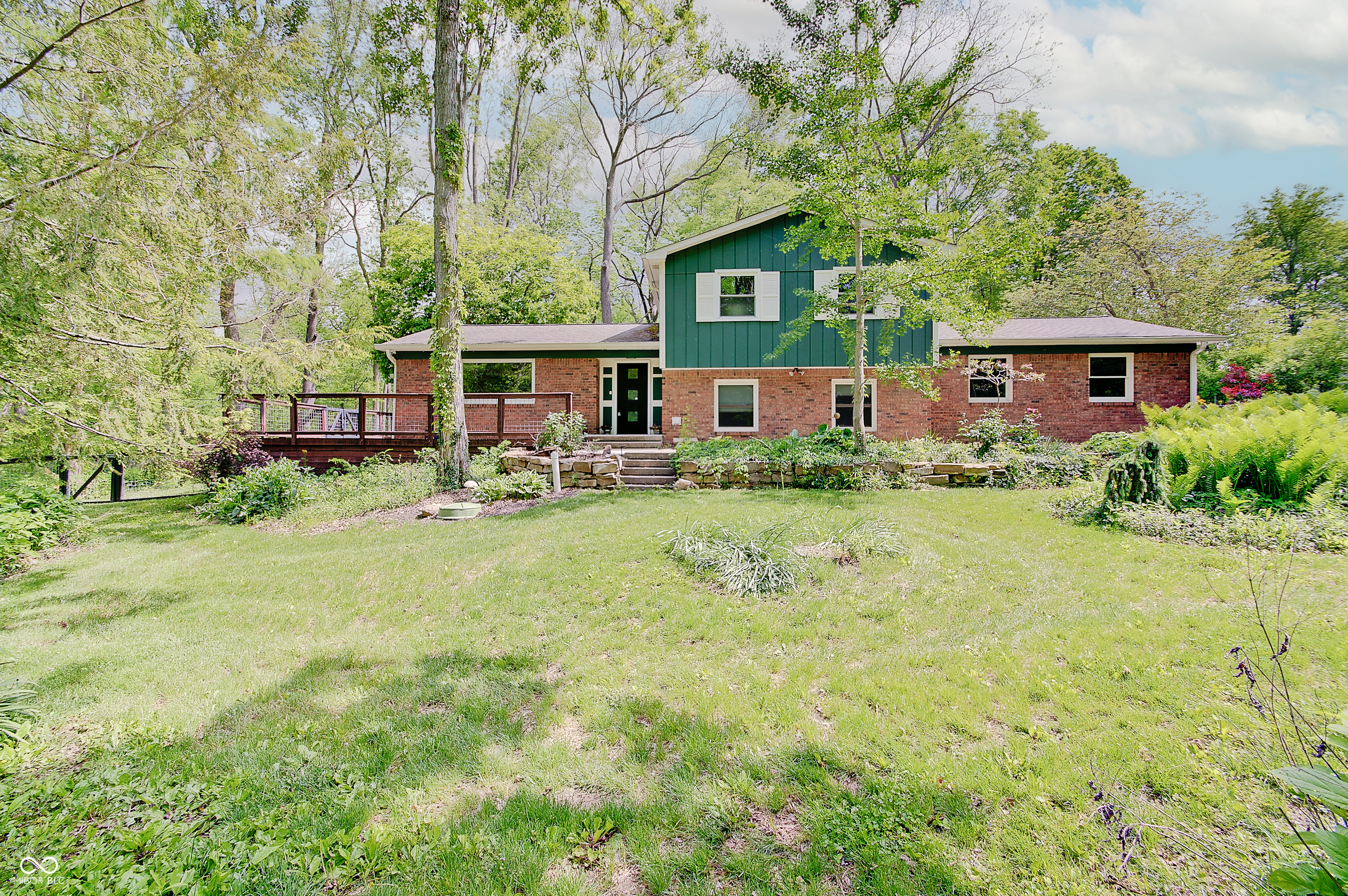 805 Eaglewood Drive Zionsville IN 46077