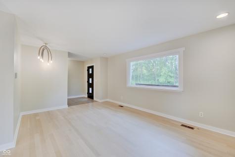 805 Eaglewood Drive Zionsville IN 46077