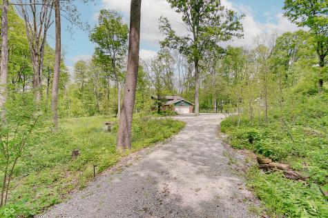 805 Eaglewood Drive Zionsville IN 46077