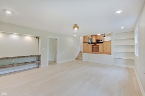 805 Eaglewood Drive Zionsville IN 46077
