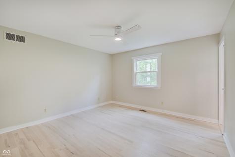 805 Eaglewood Drive Zionsville IN 46077