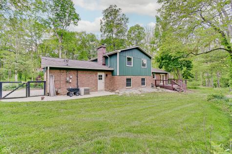 805 Eaglewood Drive Zionsville IN 46077