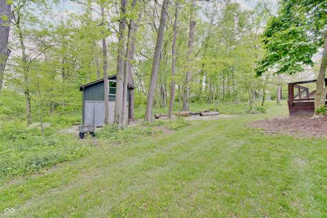 805 Eaglewood Drive Zionsville IN 46077