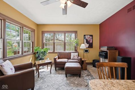 497 N 100 W Franklin IN 46131