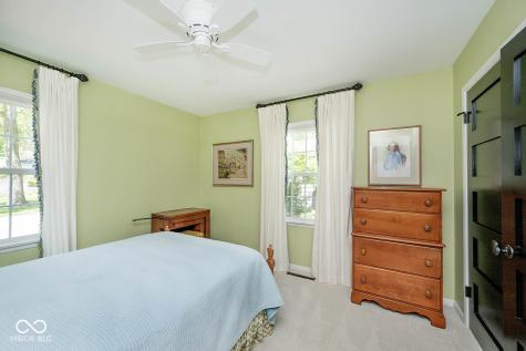 5942 Hillside Avenue East Drive Indianapolis IN 46220