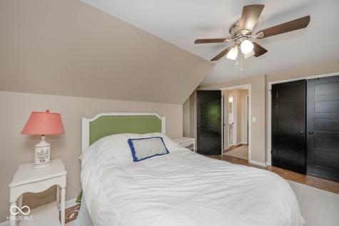 5942 Hillside Avenue East Drive Indianapolis IN 46220