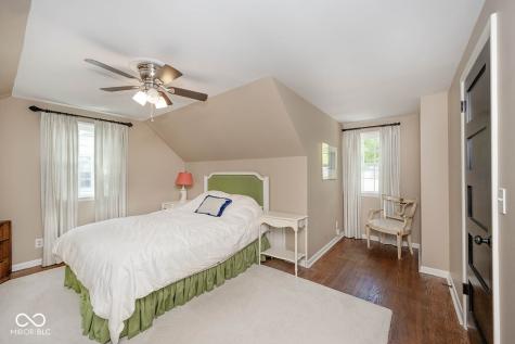 5942 Hillside Avenue East Drive Indianapolis IN 46220