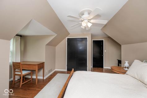 5942 Hillside Avenue East Drive Indianapolis IN 46220