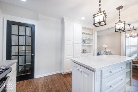 5942 Hillside Avenue East Drive Indianapolis IN 46220