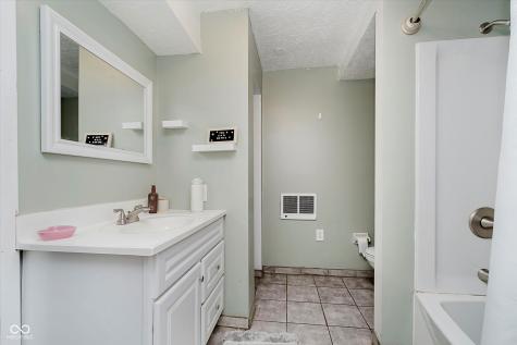 9131 E 256th Street Arcadia IN 46030