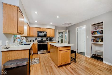9131 E 256th Street Arcadia IN 46030