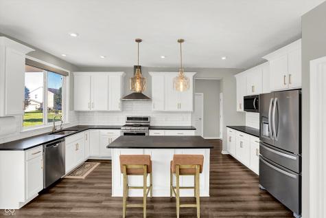 7877 Villa Circle Avon IN 46123