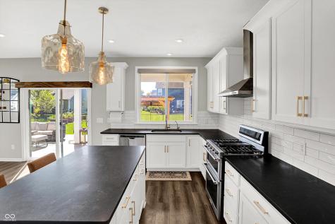 7877 Villa Circle Avon IN 46123