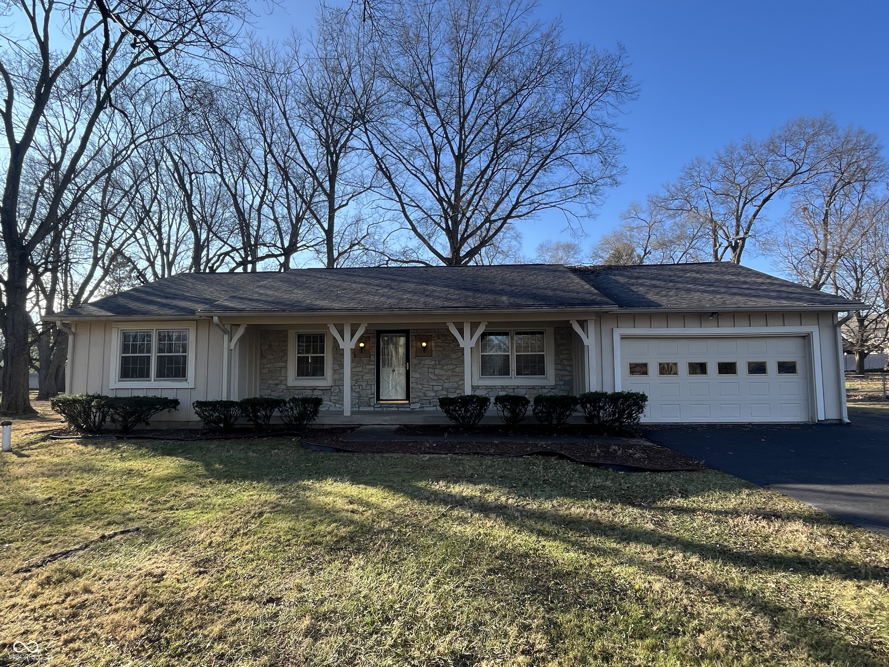 10020 Holaday Drive Carmel IN 46032