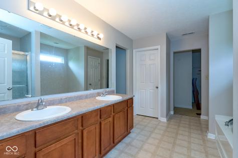 4522 Angelica Drive Indianapolis IN 46237