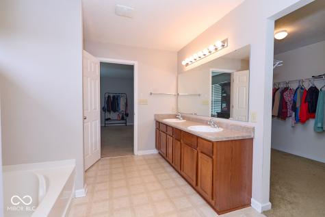 4522 Angelica Drive Indianapolis IN 46237