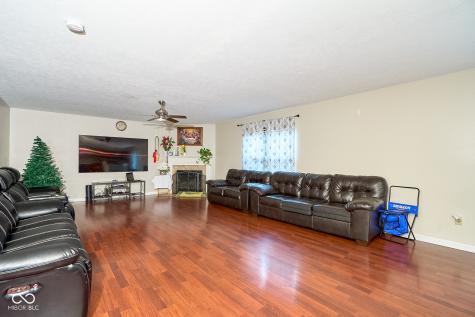 4522 Angelica Drive Indianapolis IN 46237